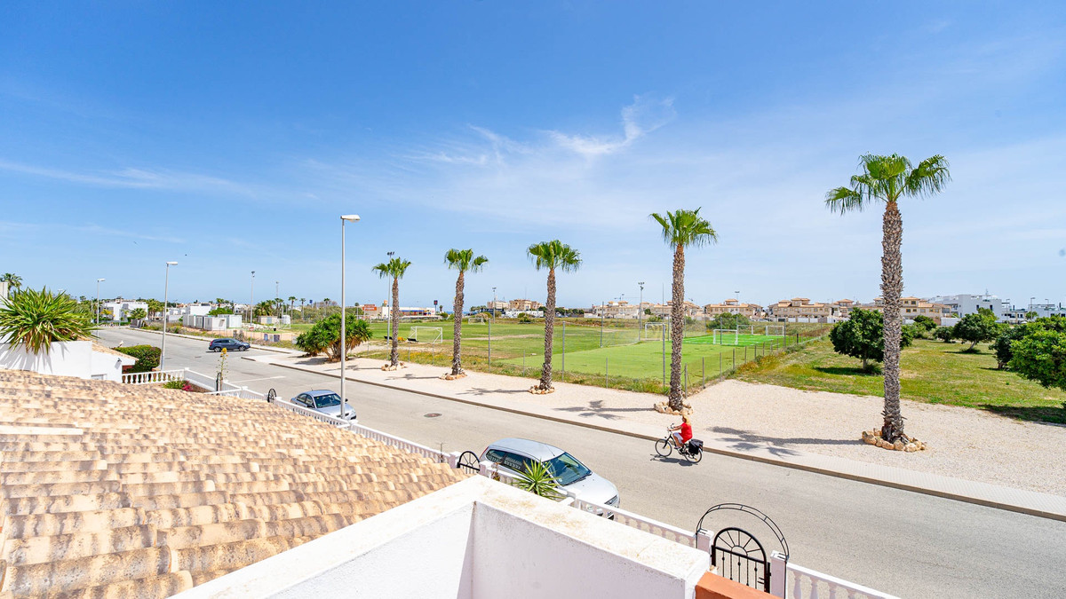 Quad te koop in Punta Prima | 3 slaapkamers H5382346