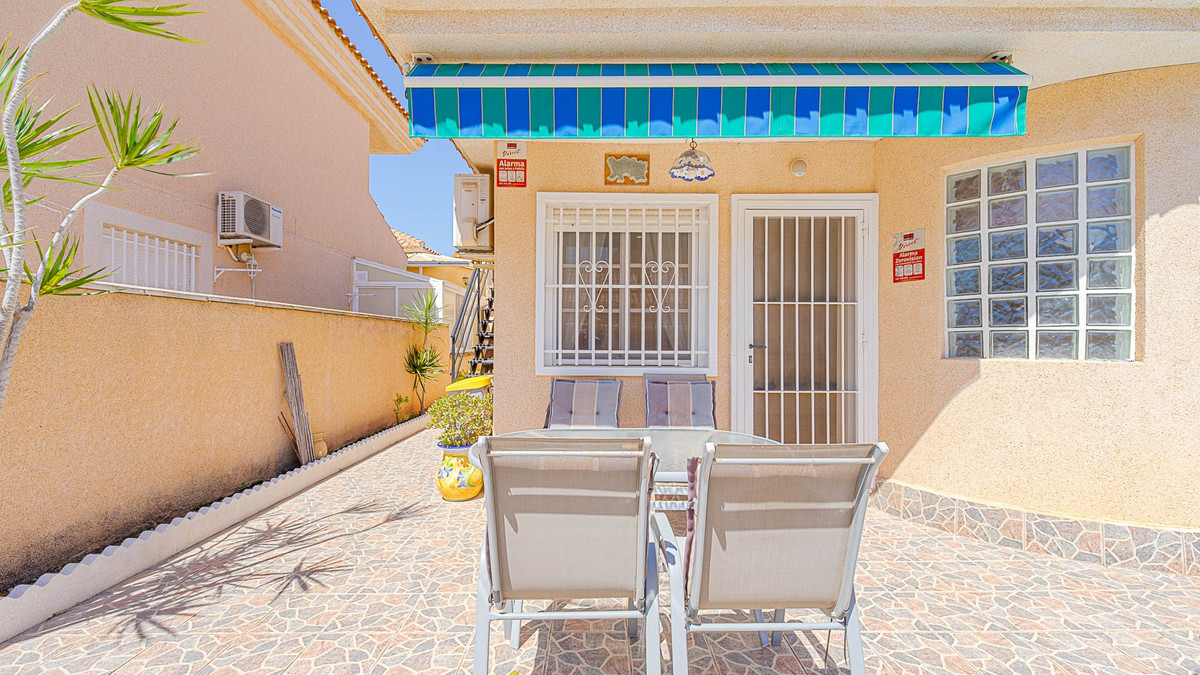 Huis te koop in Punta Prima | 2 slaapkamers H5382352