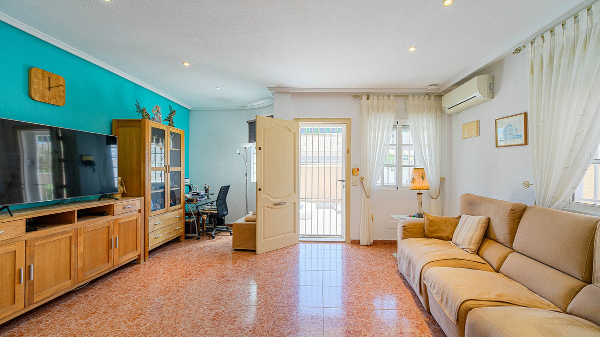 Huis te koop in Punta Prima | 2 slaapkamers H5382352