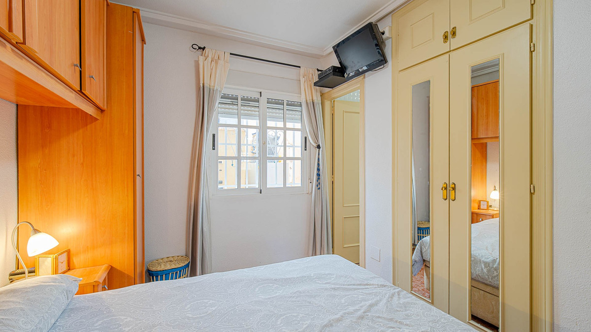 Huis te koop in Punta Prima | 2 slaapkamers H5382352