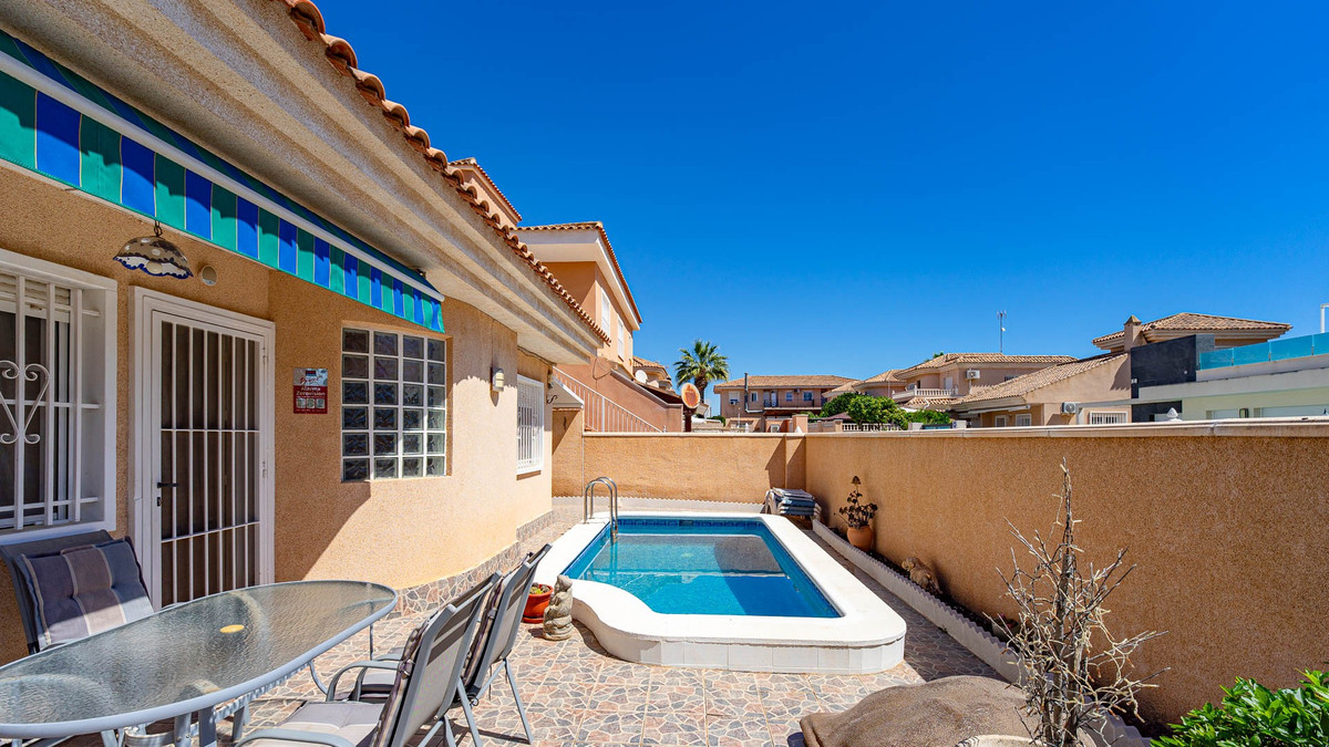 Huis te koop in Punta Prima | 2 slaapkamers H5382352