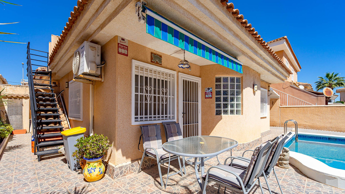 Huis te koop in Punta Prima | 2 slaapkamers H5382352