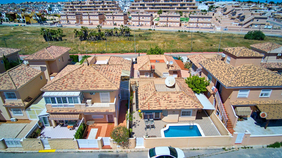 Huis te koop in Punta Prima | 2 slaapkamers H5382352
