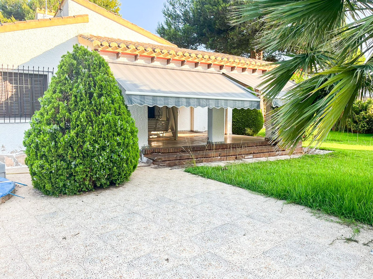 Huis te koop in Punta Prima | 4 slaapkamers H5425450