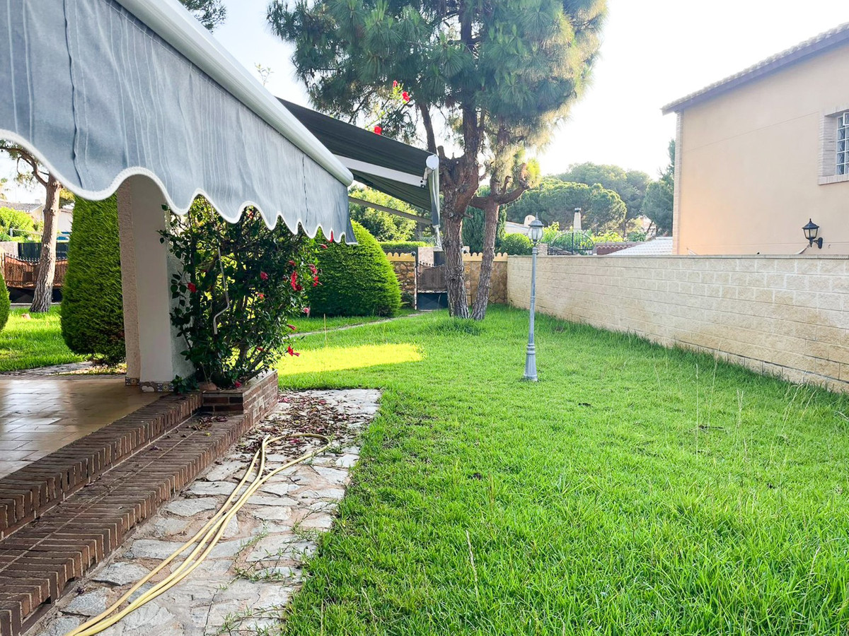 Huis te koop in Punta Prima | 4 slaapkamers H5425450