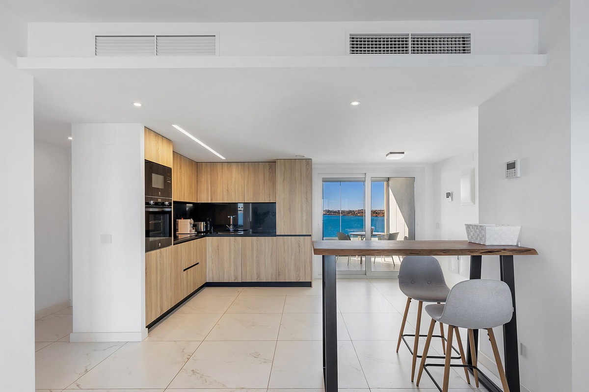 Huis te koop in Punta Prima | 2 slaapkamers H5432524
