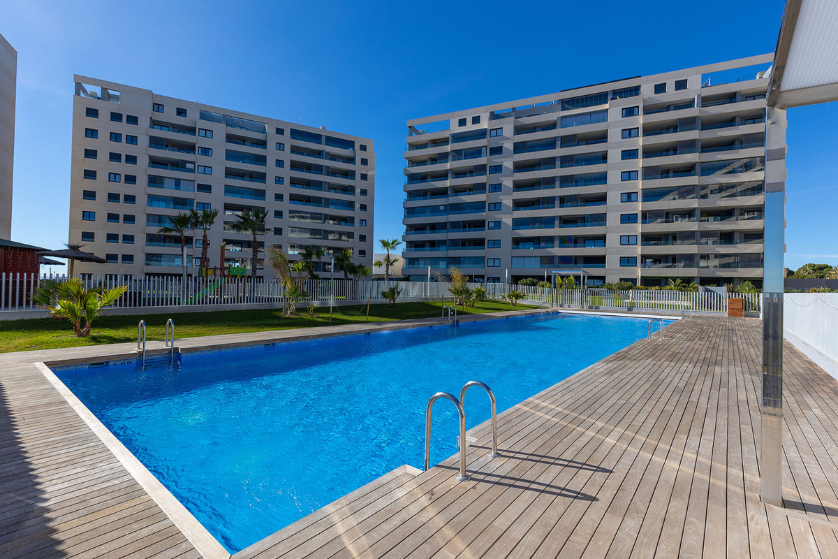 Huis te koop in Punta Prima | 2 slaapkamers H5432524