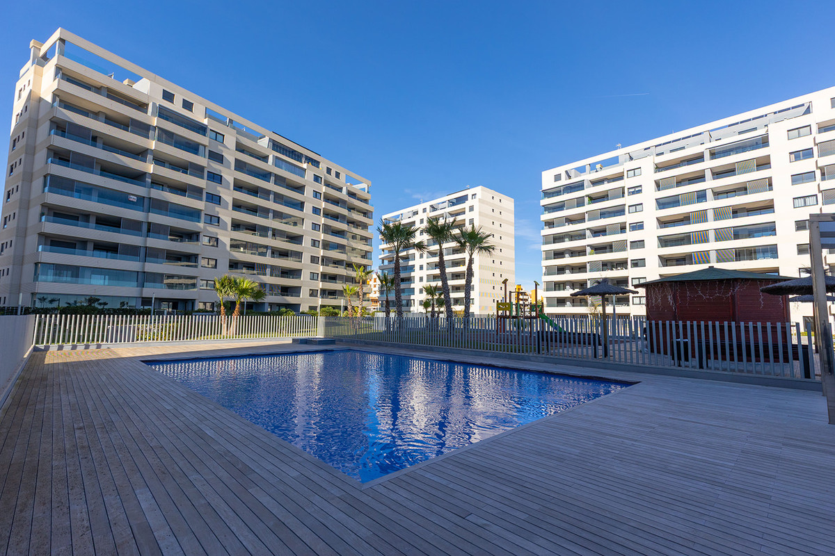 Huis te koop in Punta Prima | 2 slaapkamers H5432524