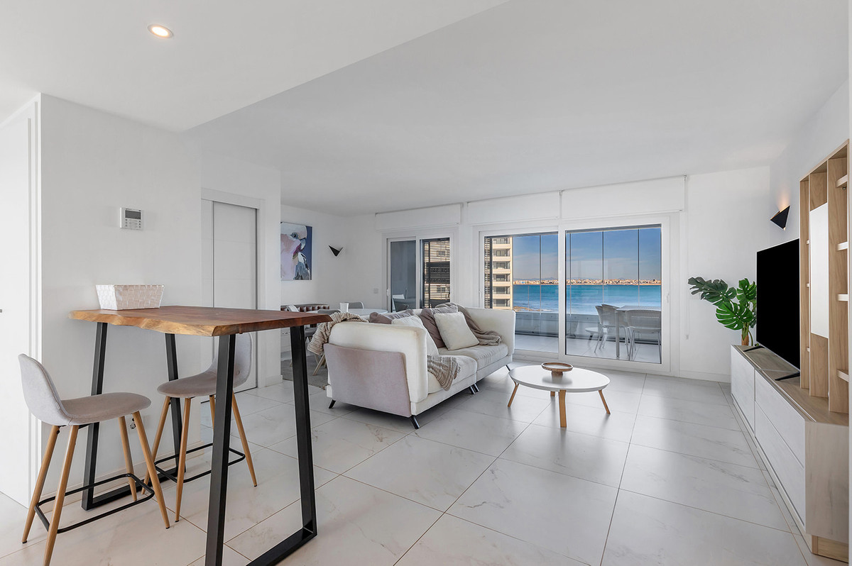 Huis te koop in Punta Prima | 2 slaapkamers H5432524