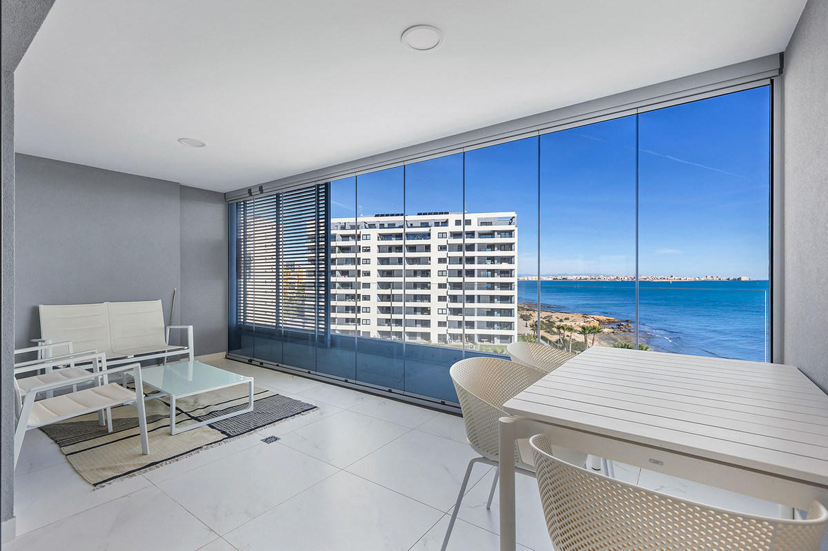 Huis te koop in Punta Prima | 2 slaapkamers H5432524