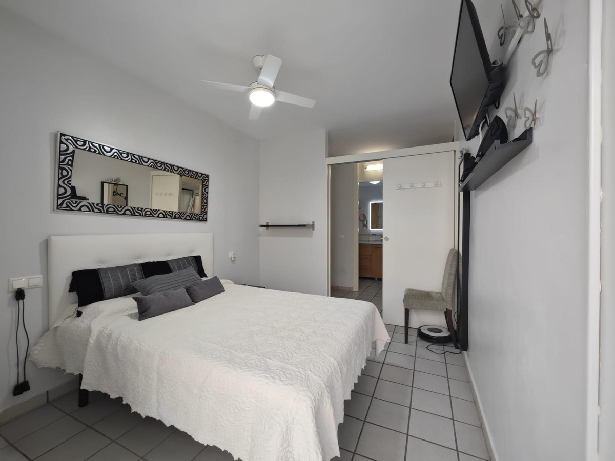 Appartement te koop in Punta Prima | 1 slaapkamers H5453665