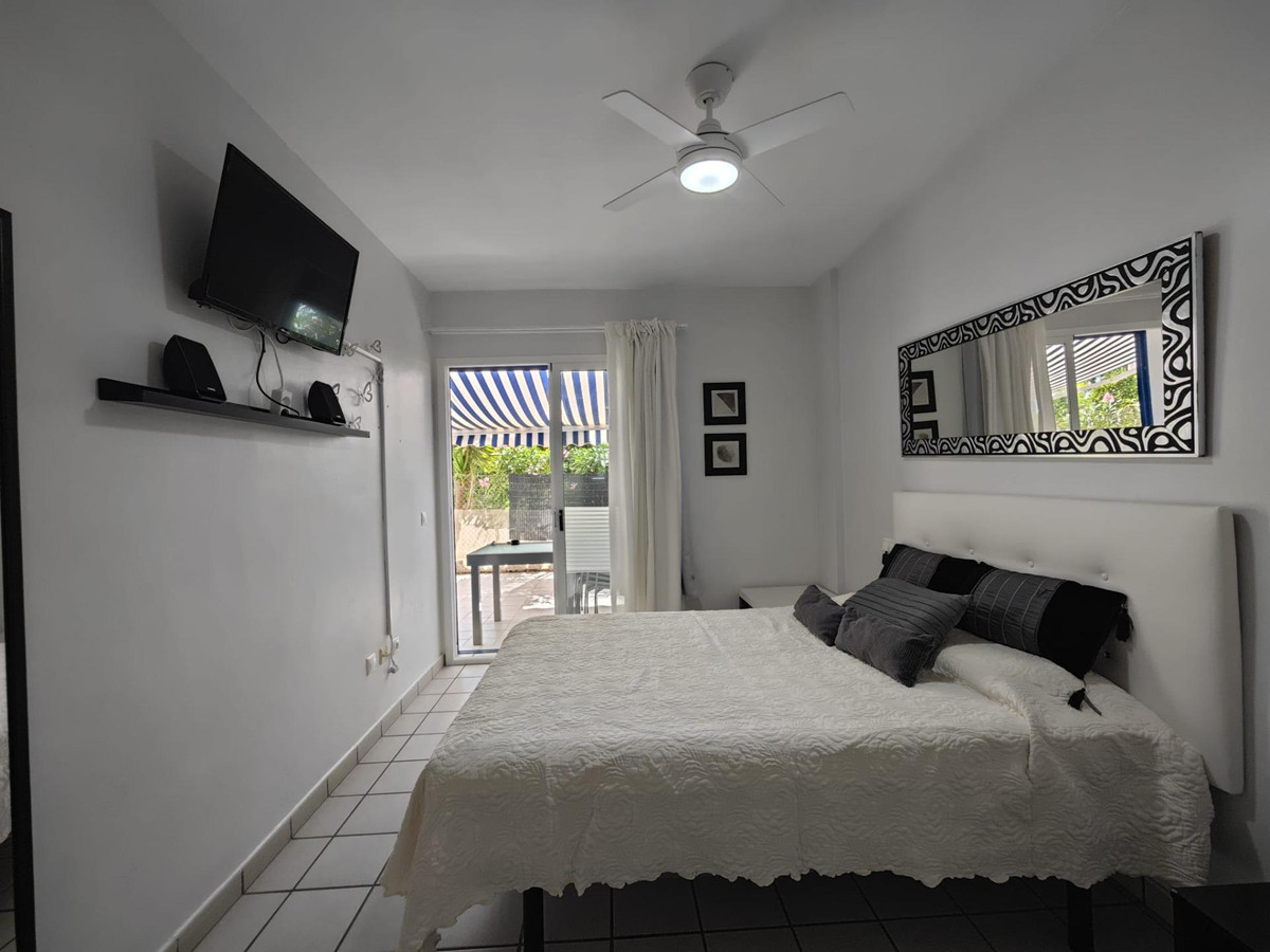Appartement te koop in Punta Prima | 1 slaapkamers H5453665