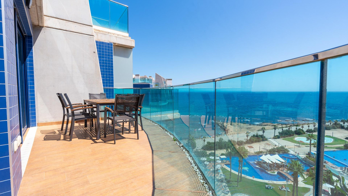 Appartement te koop in Punta Prima | 3 slaapkamers H5453695
