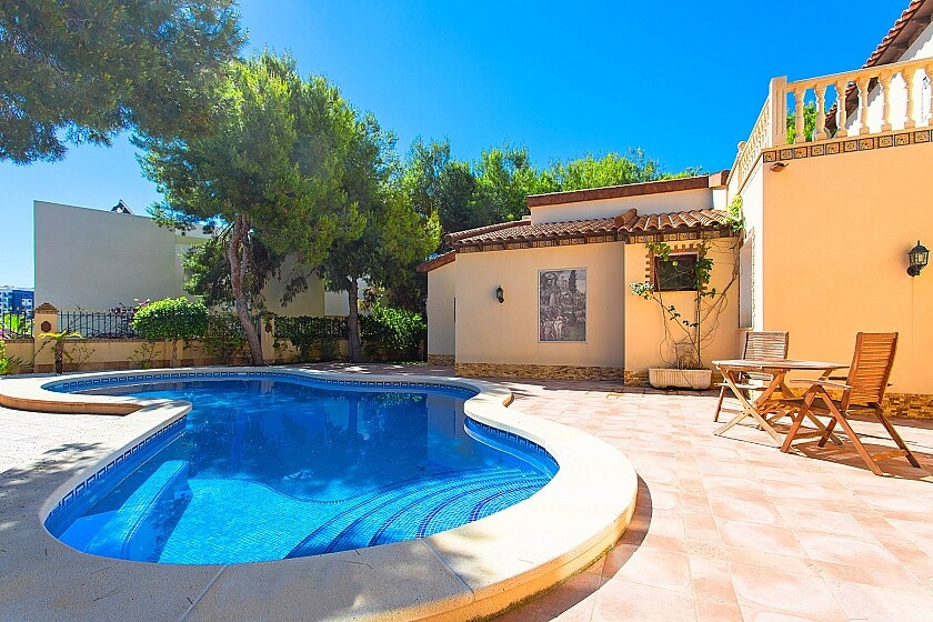 Huis te koop in Punta Prima | 4 slaapkamers H5456266