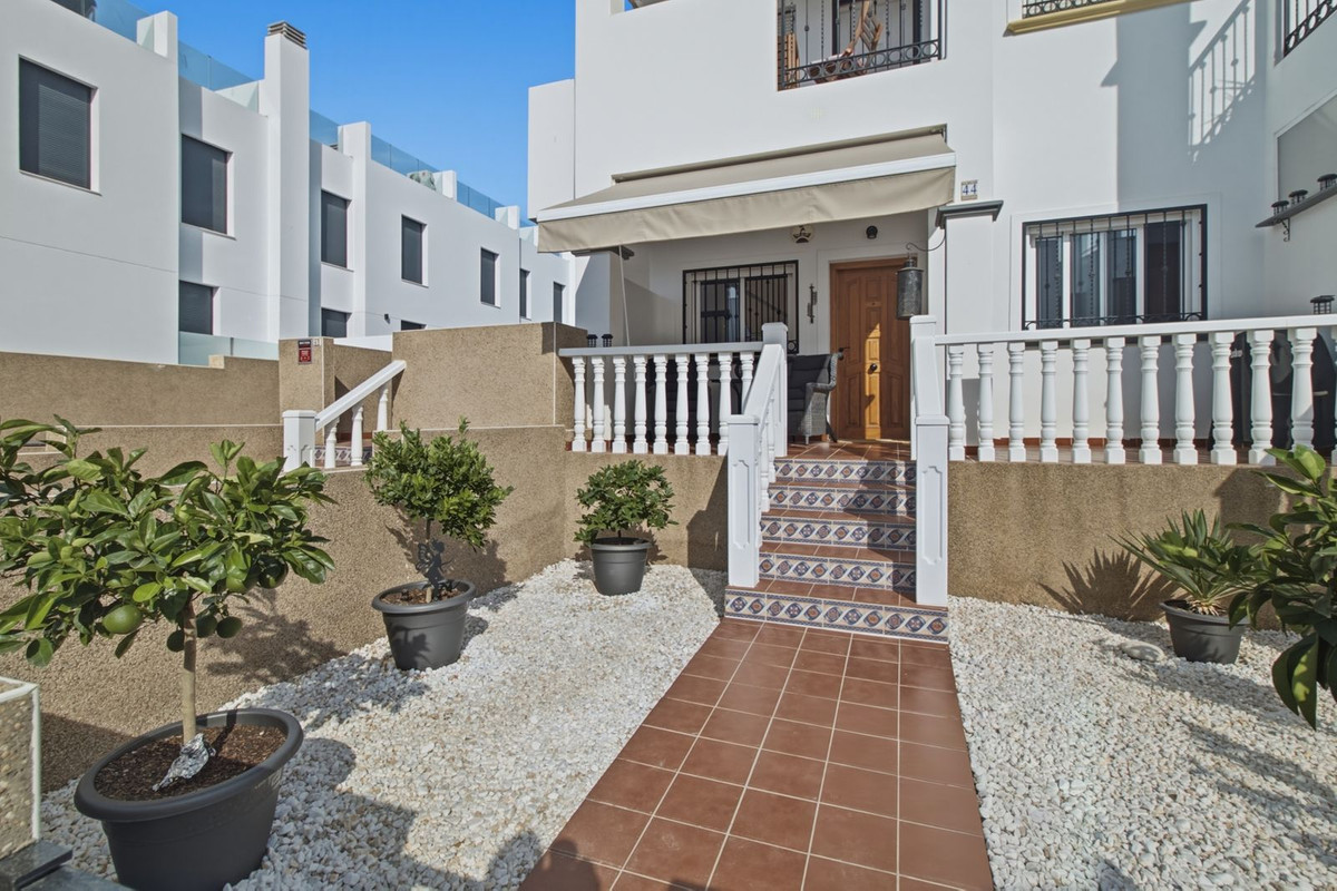 Huis te koop in Punta Prima | 2 slaapkamers H5462983