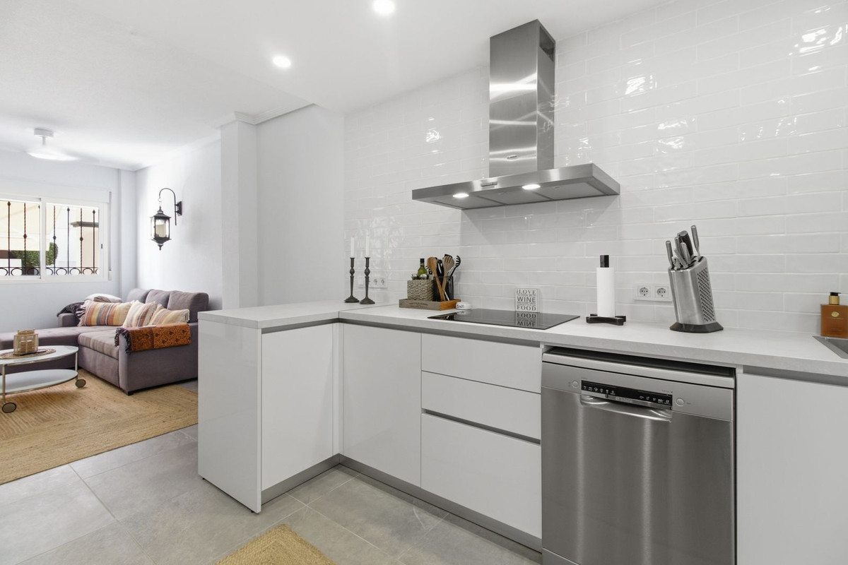 Huis te koop in Punta Prima | 2 slaapkamers H5462983