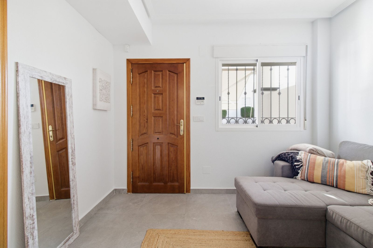 Huis te koop in Punta Prima | 2 slaapkamers H5462983