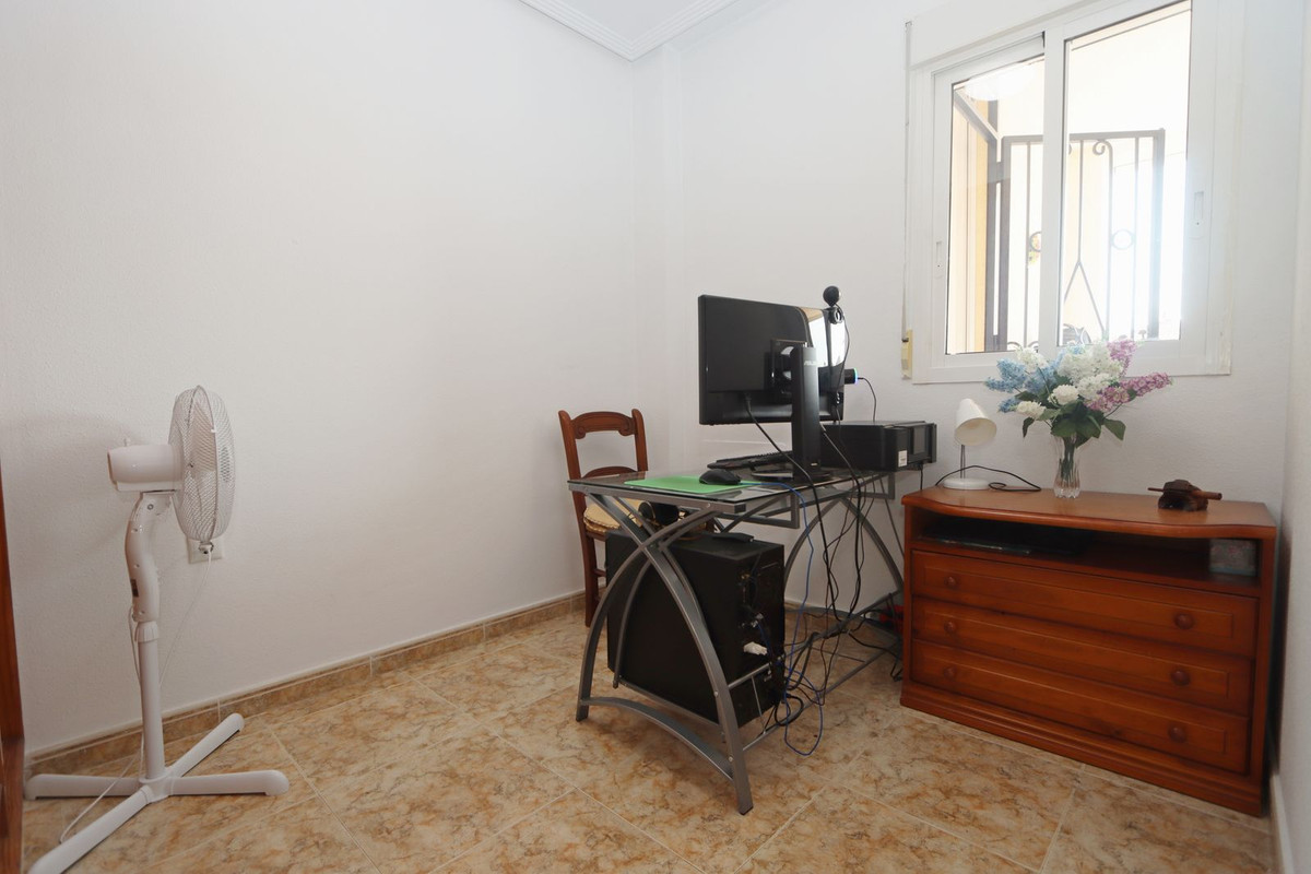 Appartement te koop in Punta Prima | 2 slaapkamers H5468344