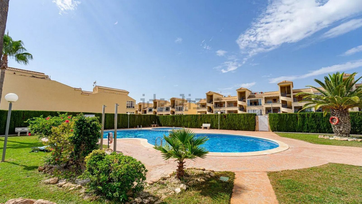 Appartement te koop in Punta Prima | 2 slaapkamers H5468344