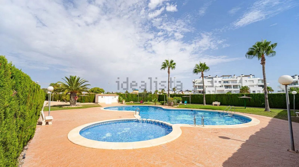 Appartement te koop in Punta Prima | 2 slaapkamers H5468344