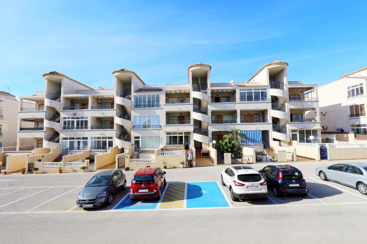 Appartement te koop in Punta Prima | 2 slaapkamers H5468344