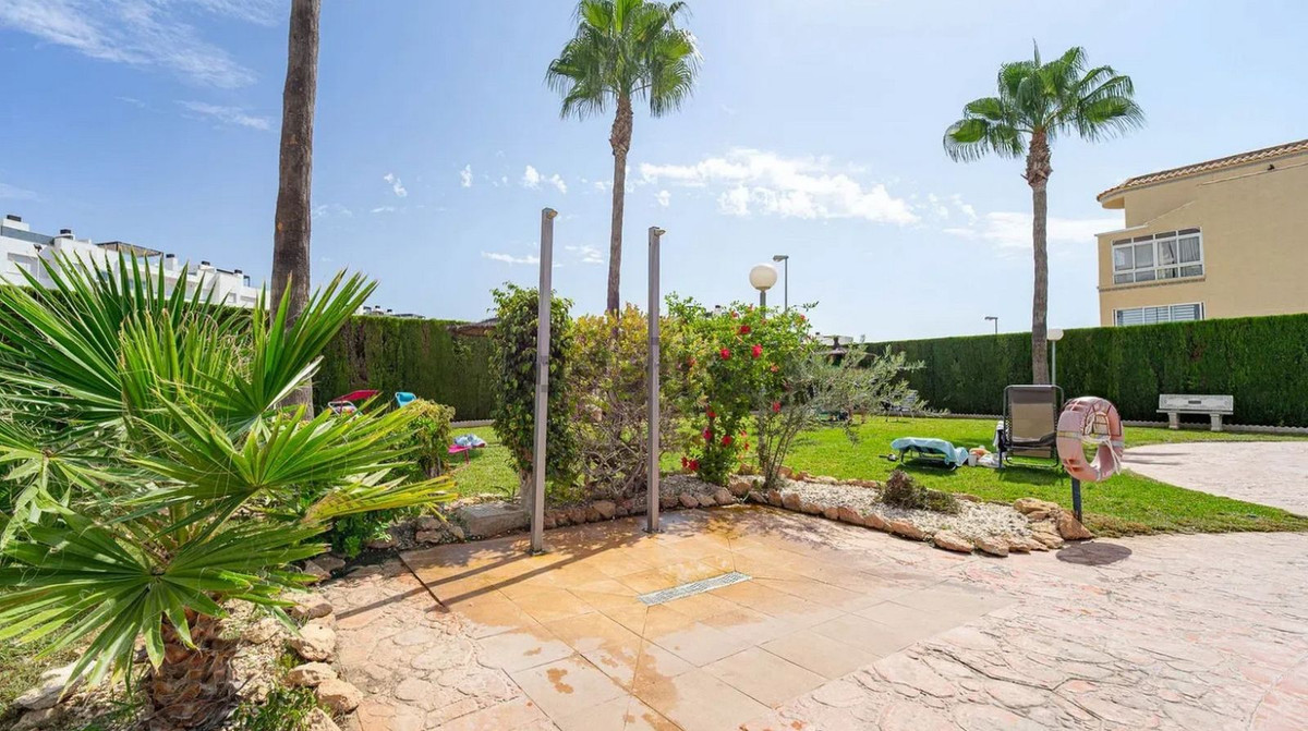Appartement te koop in Punta Prima | 2 slaapkamers H5468344