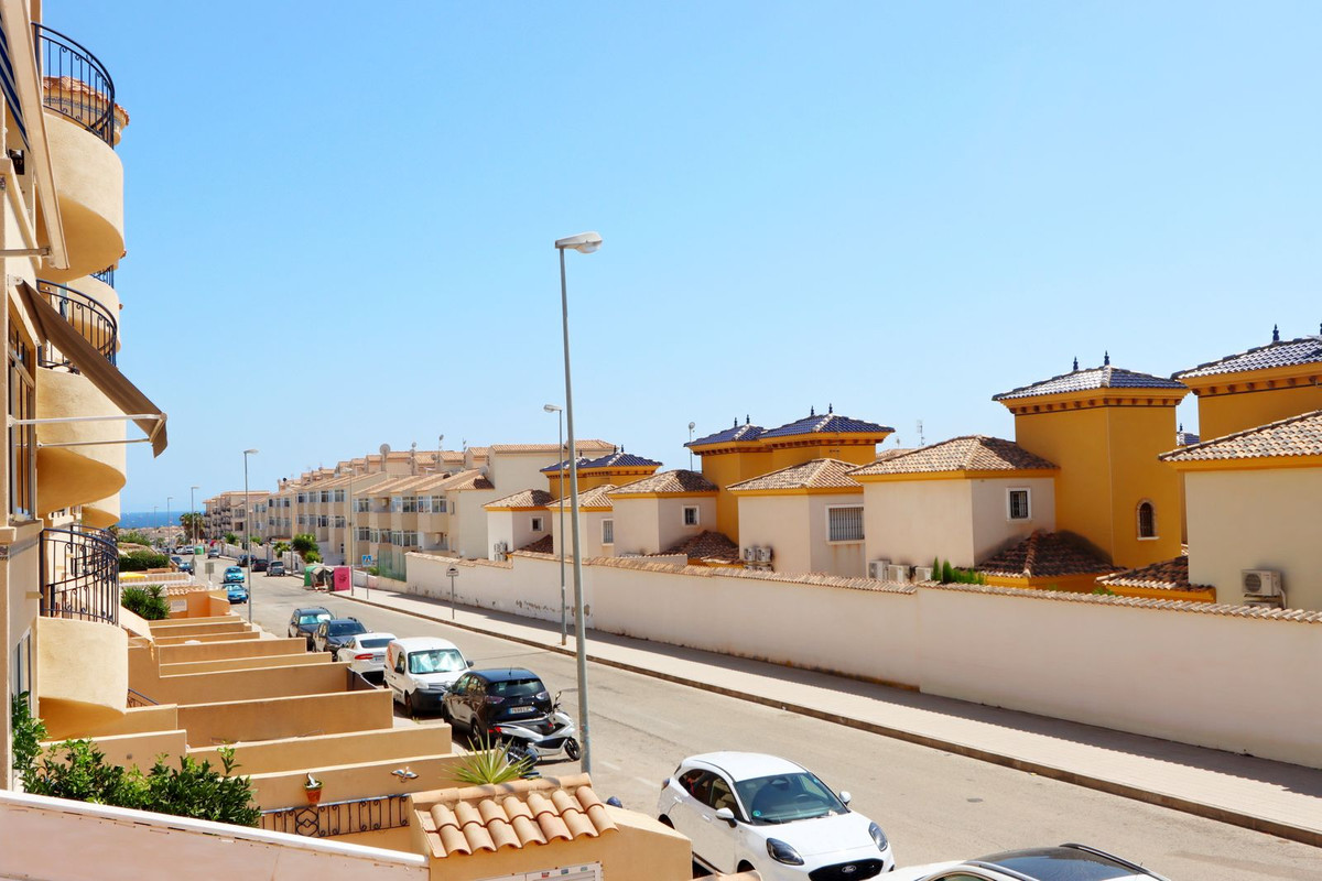Appartement te koop in Punta Prima | 2 slaapkamers H5468344