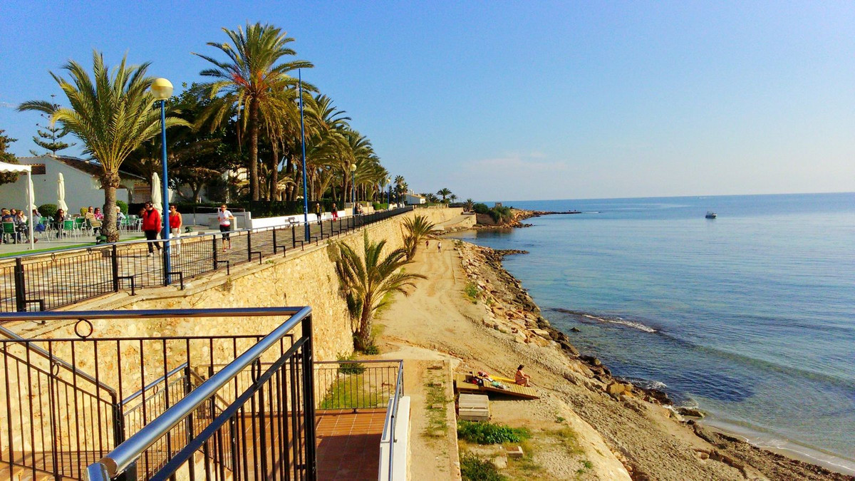 Appartement te koop in Punta Prima | 2 slaapkamers H5468344