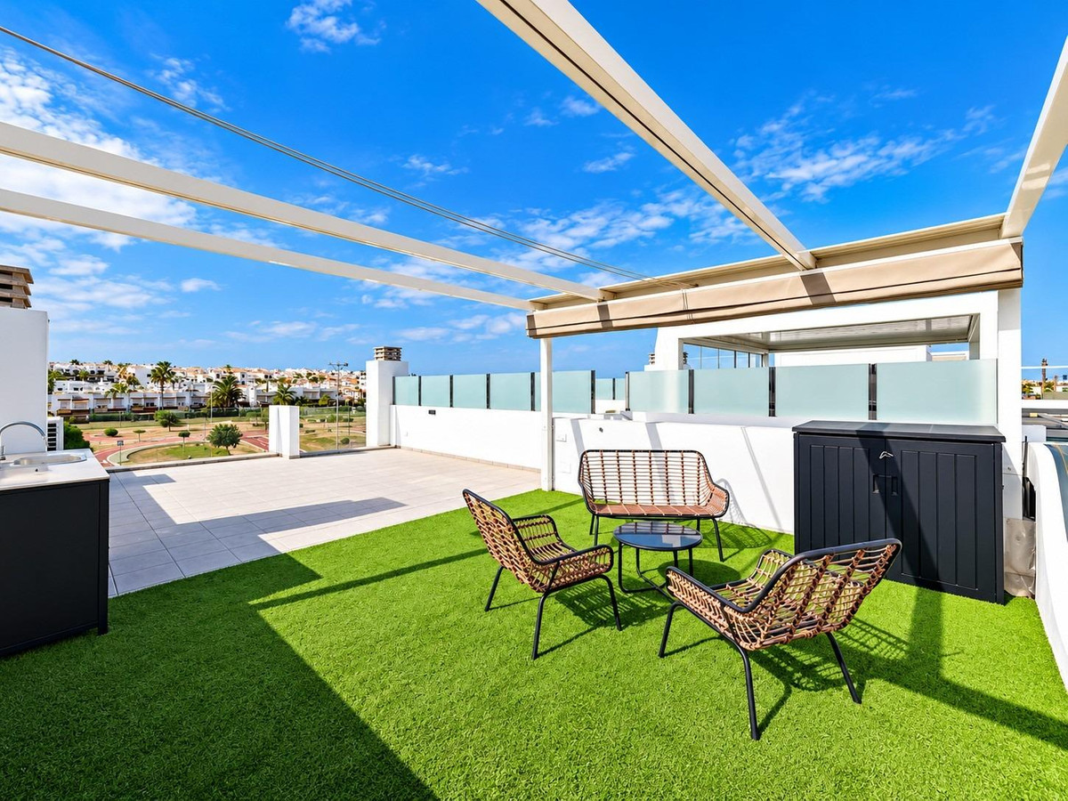 Bungalow te koop in Punta Prima | 3 slaapkamers H5506822