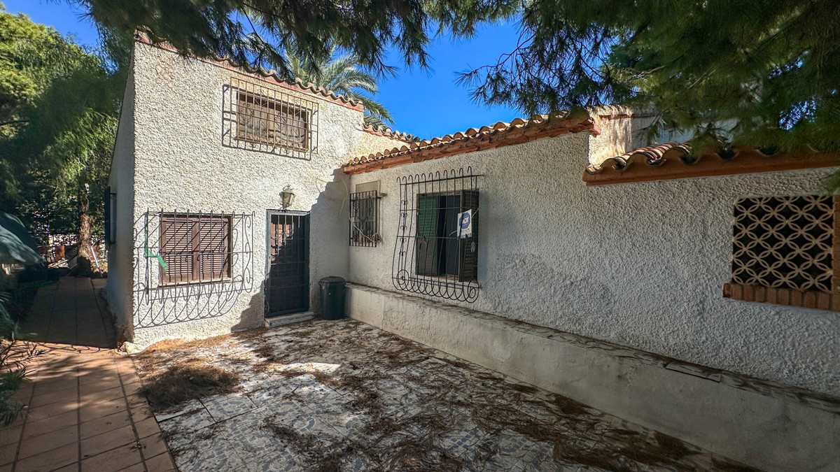 Huis te koop in Punta Prima | 4 slaapkamers H5524588