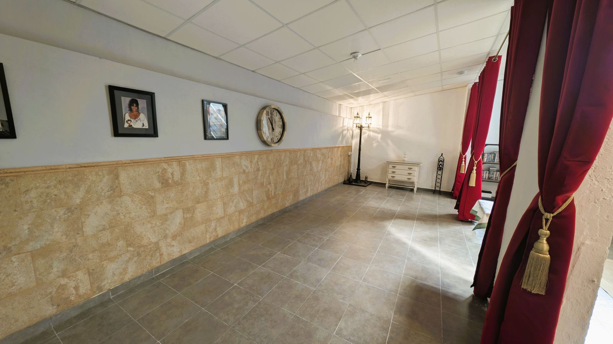 Property main view 33