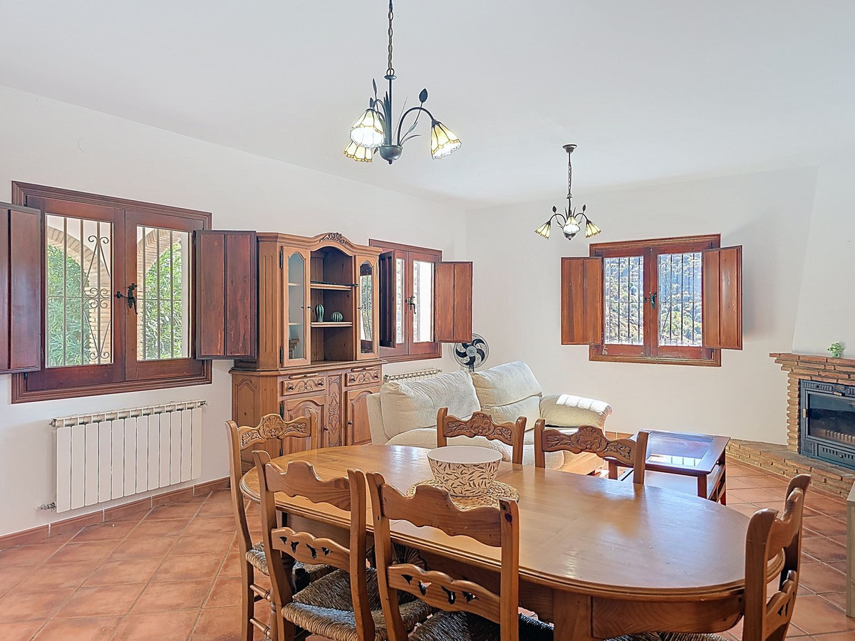 Vrijstaande Villa te koop in Árchez | 3 slaapkamers H5211955