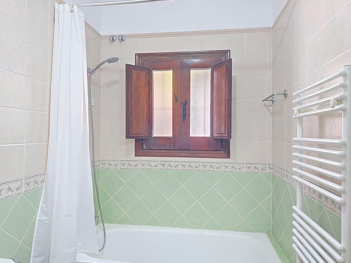 Vrijstaande Villa te koop in Árchez | 3 slaapkamers H5211955