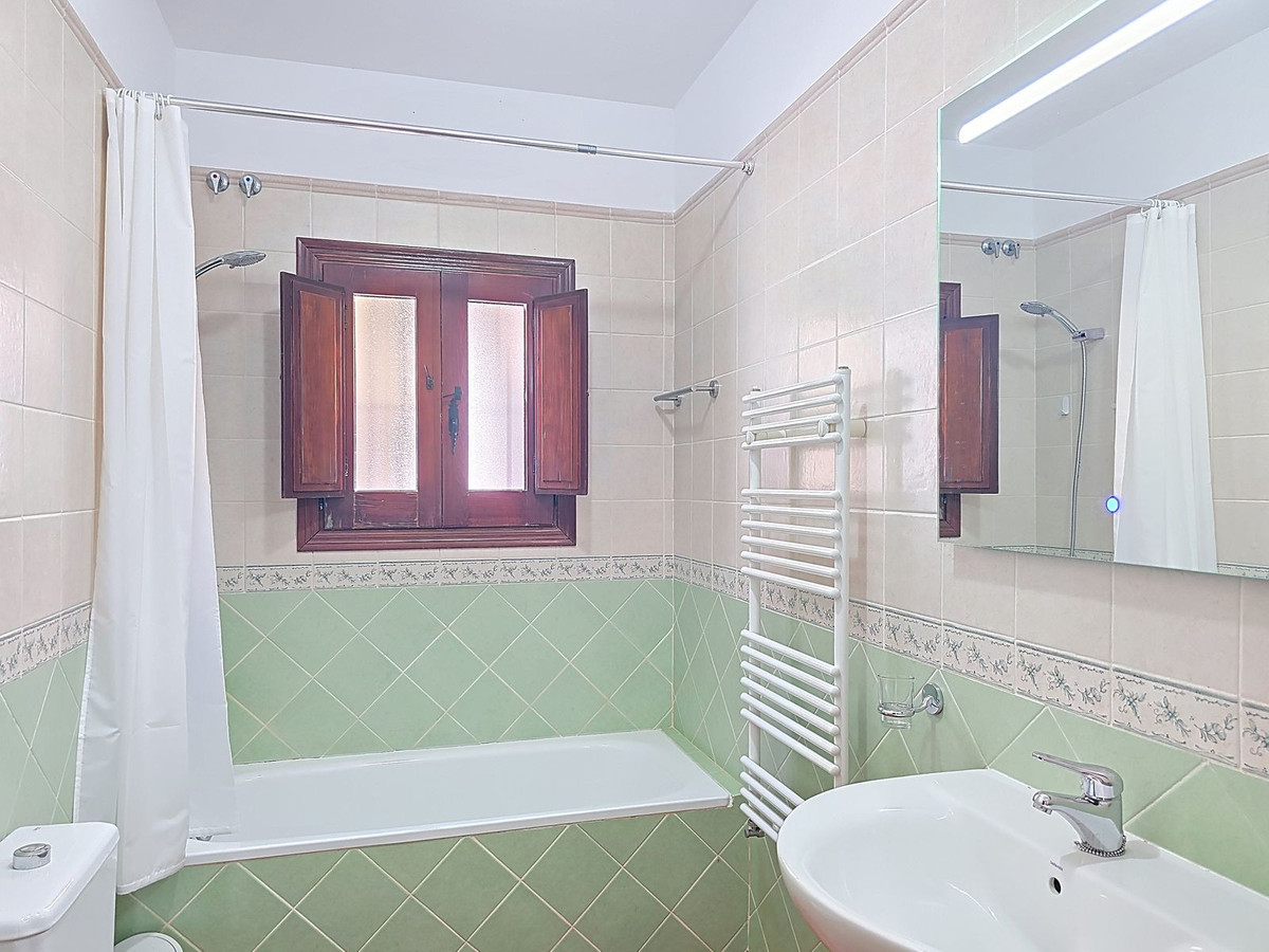 Vrijstaande Villa te koop in Árchez | 3 slaapkamers H5211955