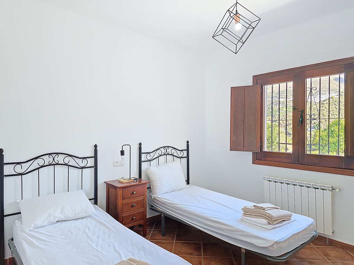 Vrijstaande Villa te koop in Árchez | 3 slaapkamers H5211955