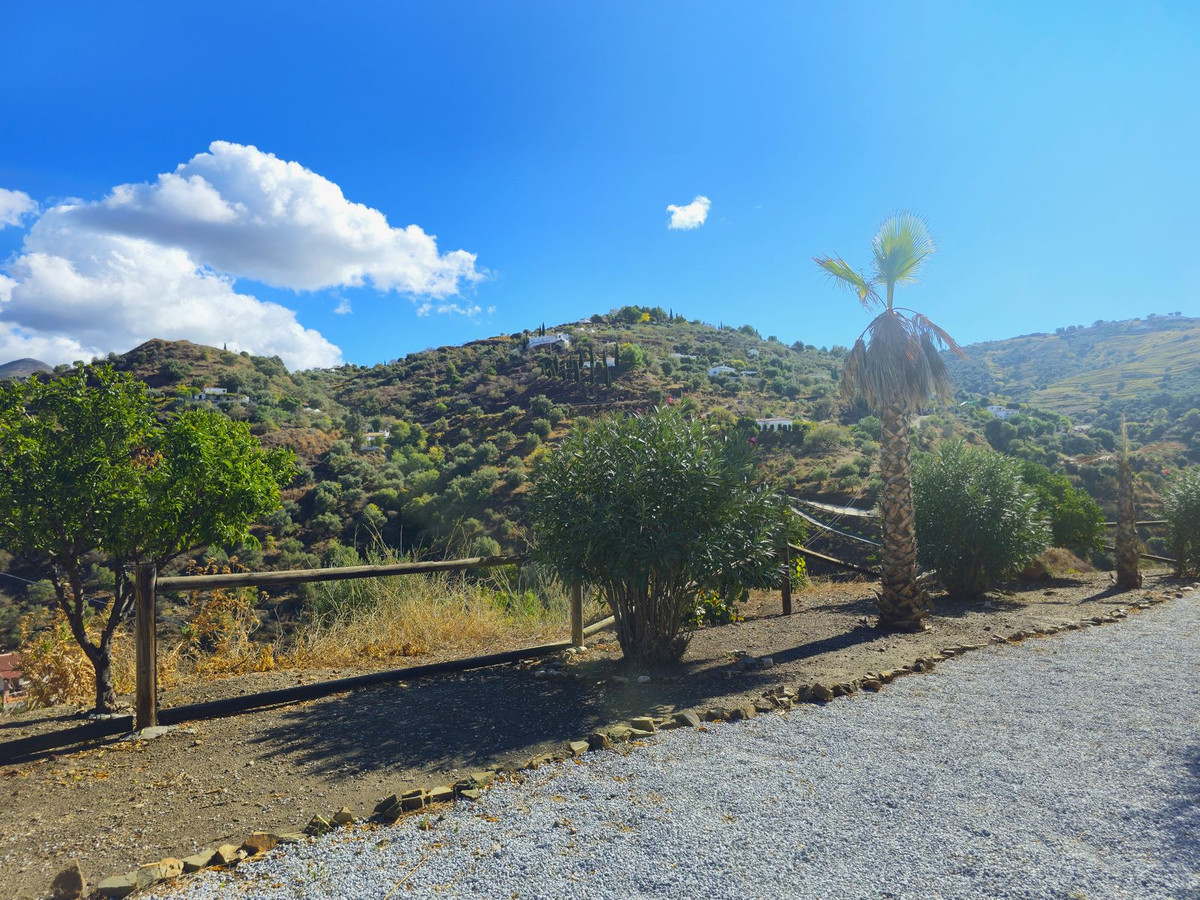 Vrijstaande Villa te koop in Árchez | 3 slaapkamers H5211955