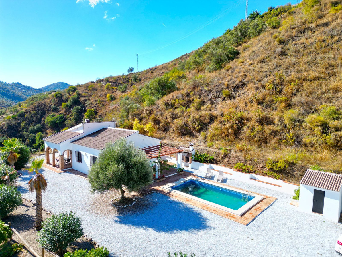 Vrijstaande Villa te koop in Árchez | 3 slaapkamers H5211955