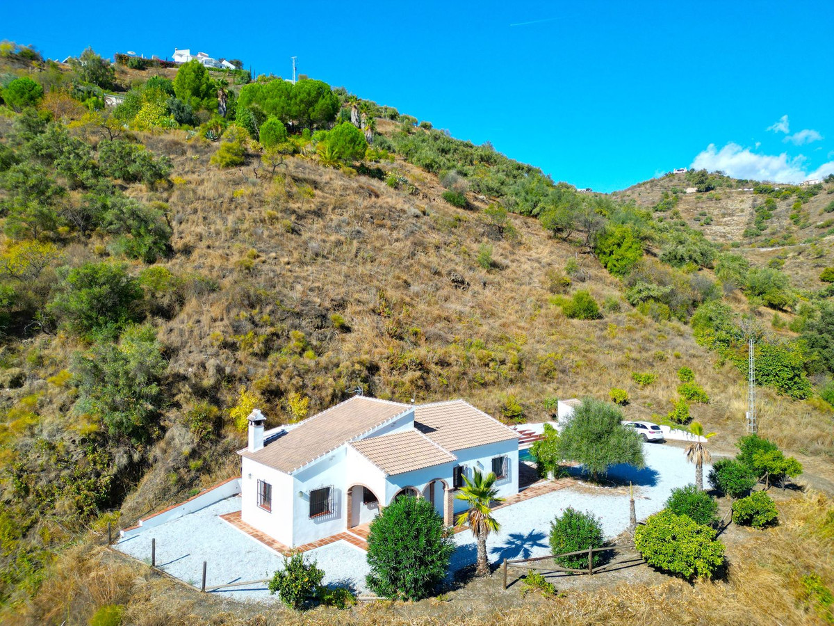 Vrijstaande Villa te koop in Árchez | 3 slaapkamers H5211955