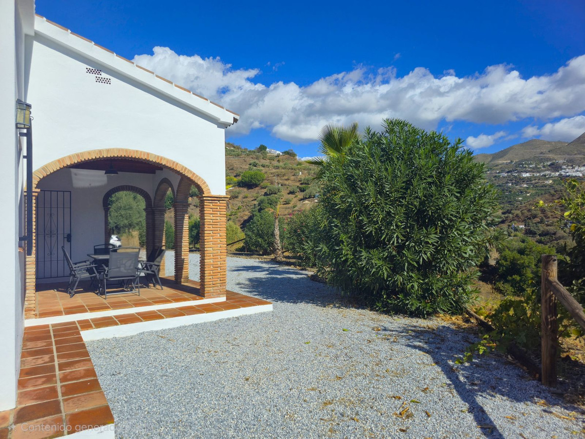 Vrijstaande Villa te koop in Árchez | 3 slaapkamers H5211955