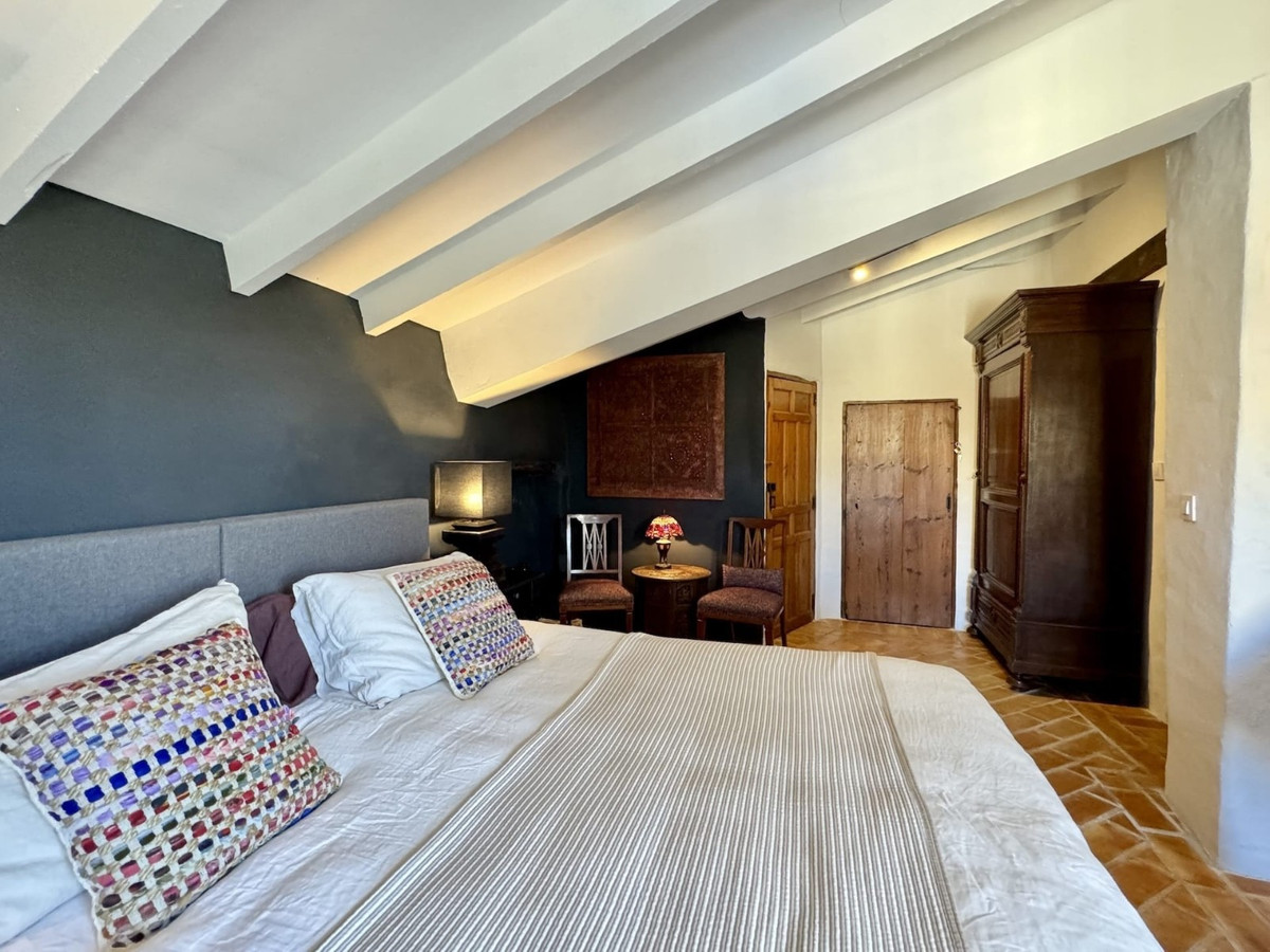 Property main view 43
