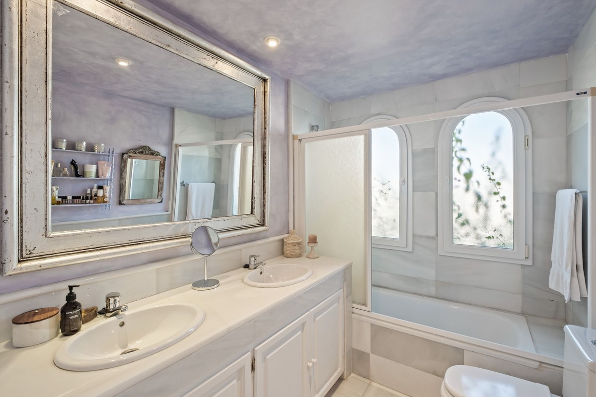 Huis te koop in Reserva de Marbella | 2 slaapkamers H5074015