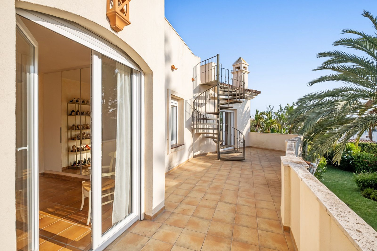 Huis te koop in Reserva de Marbella | 2 slaapkamers H5074015