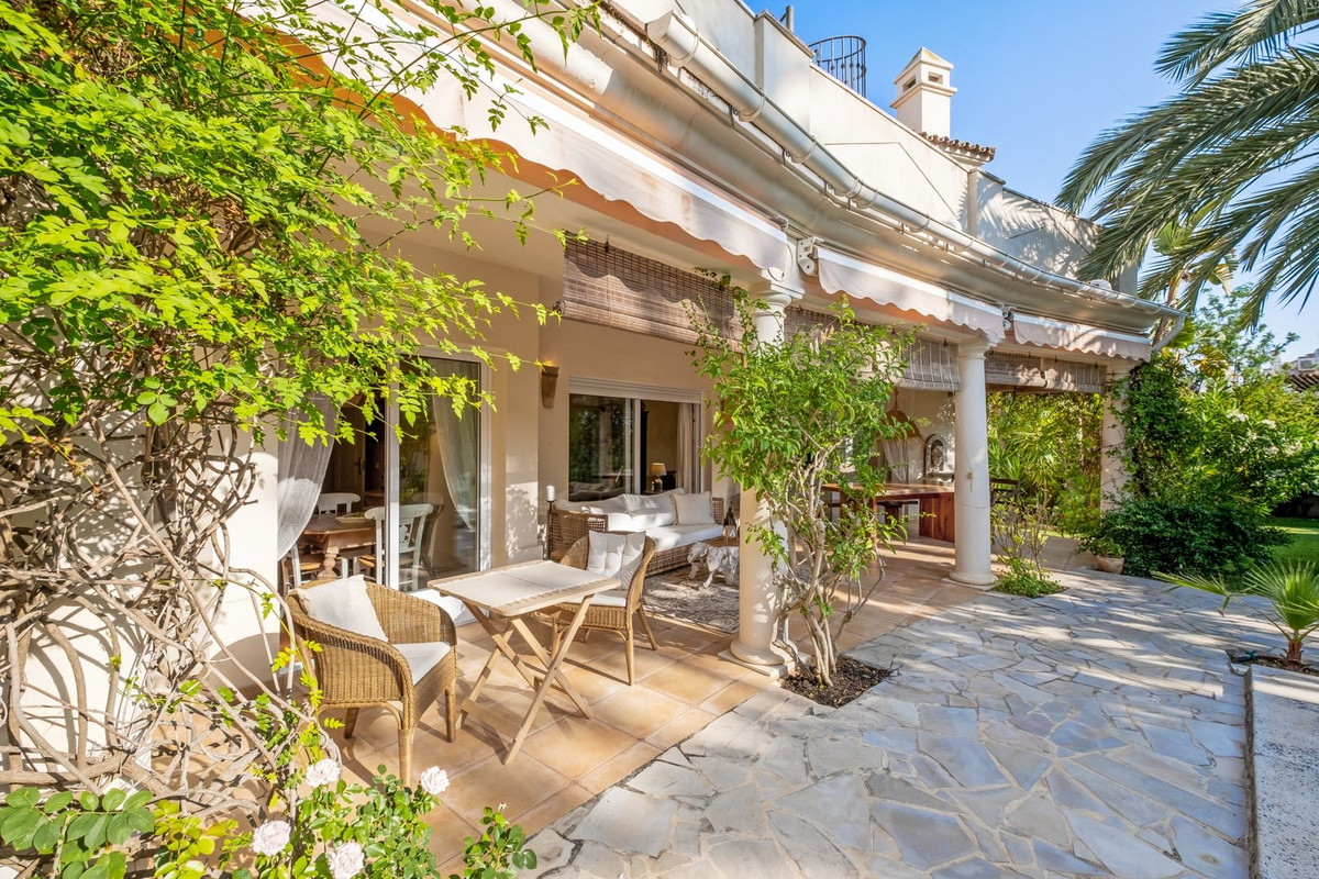 Huis te koop in Reserva de Marbella | 2 slaapkamers H5074015