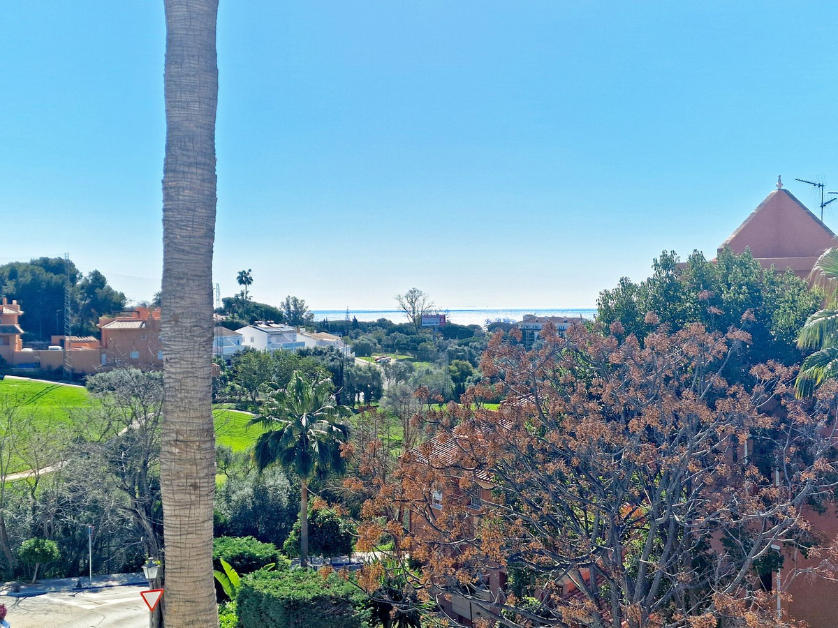 Huis te koop in Reserva de Marbella | 3 slaapkamers H5254966