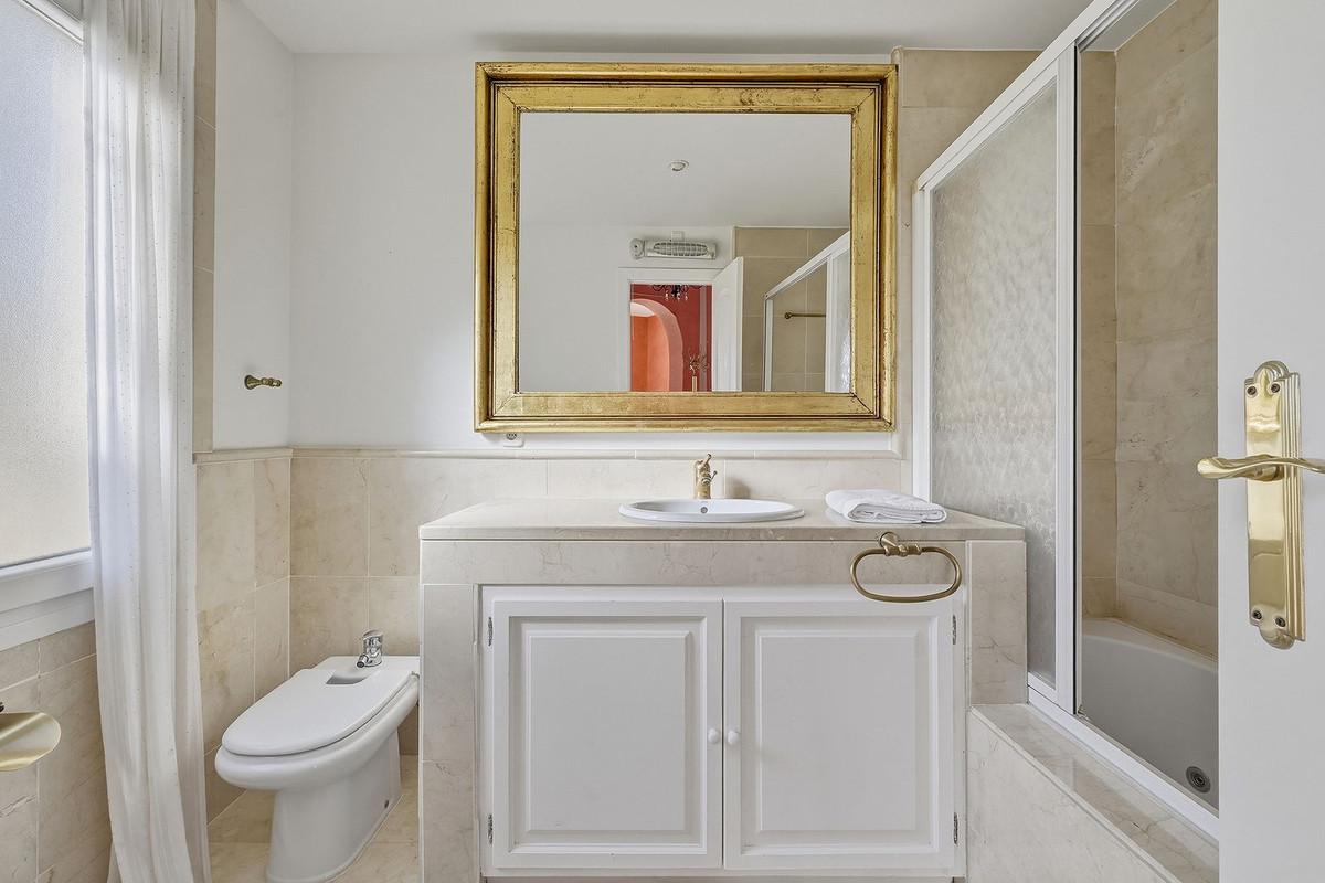 Huis te koop in Reserva de Marbella | 2 slaapkamers H5327698