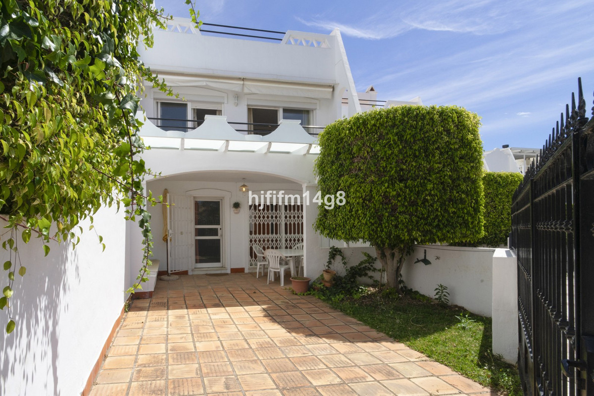 Huis te koop in Reserva de Marbella | 2 slaapkamers H5390113