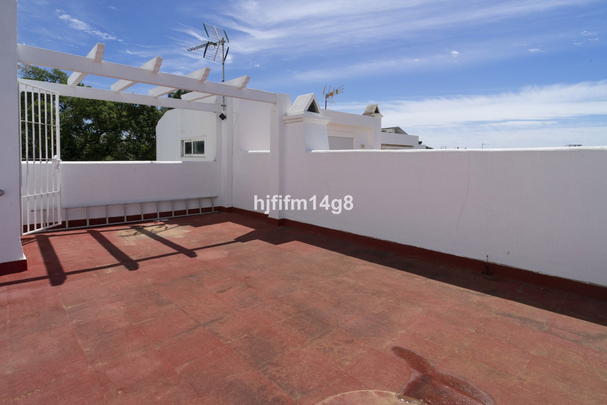 Huis te koop in Reserva de Marbella | 2 slaapkamers H5390113
