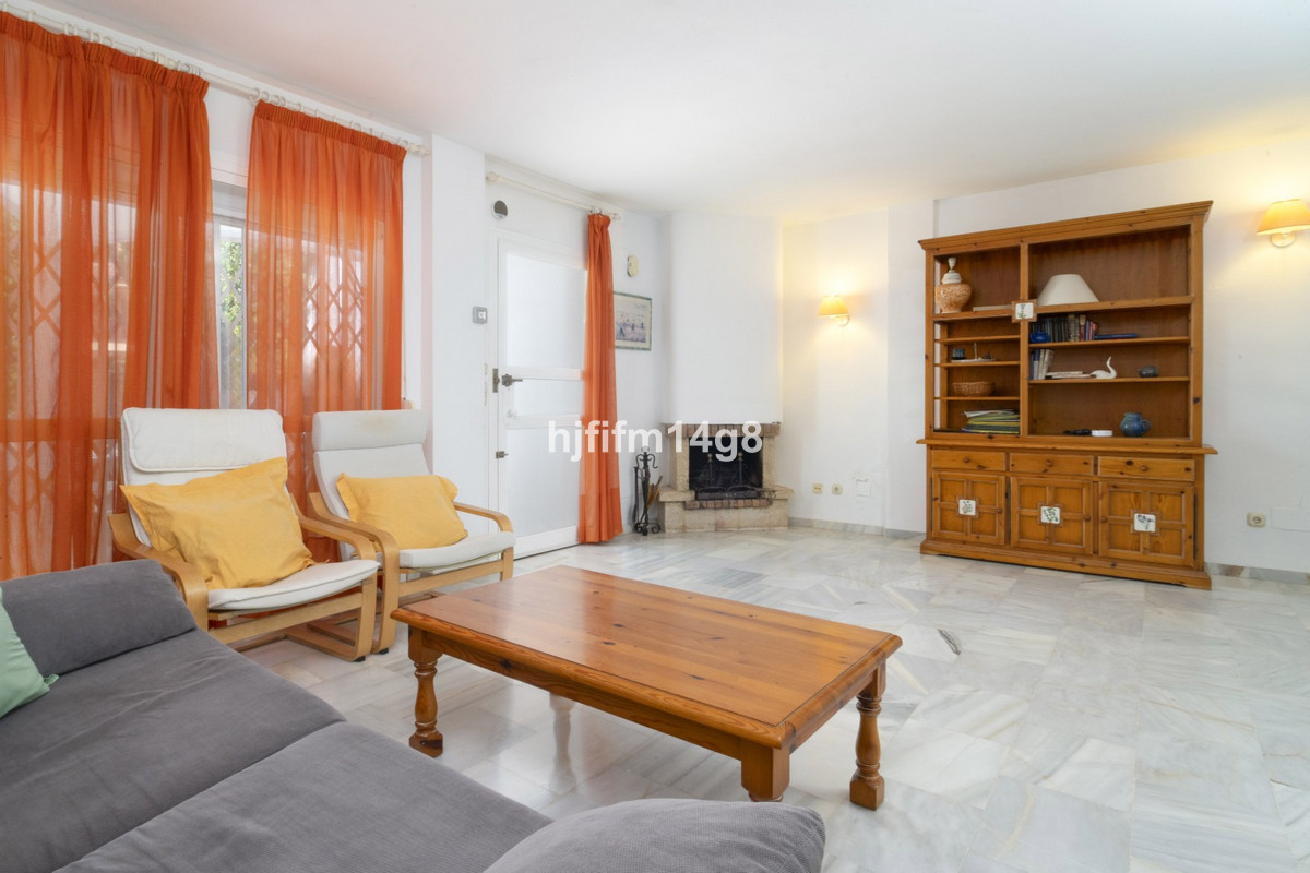 Huis te koop in Reserva de Marbella | 2 slaapkamers H5390113