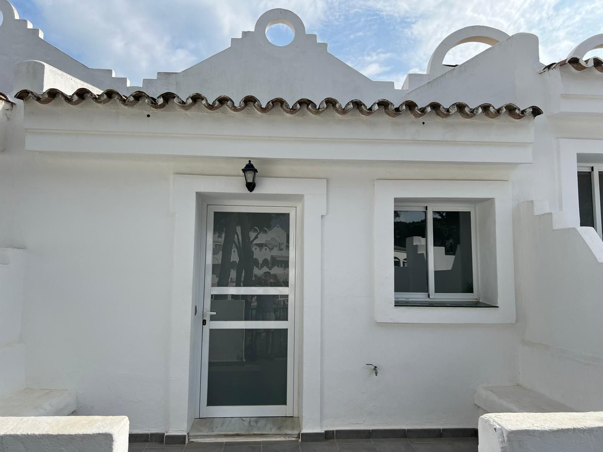 Huis te koop in Reserva de Marbella | 2 slaapkamers H5489995