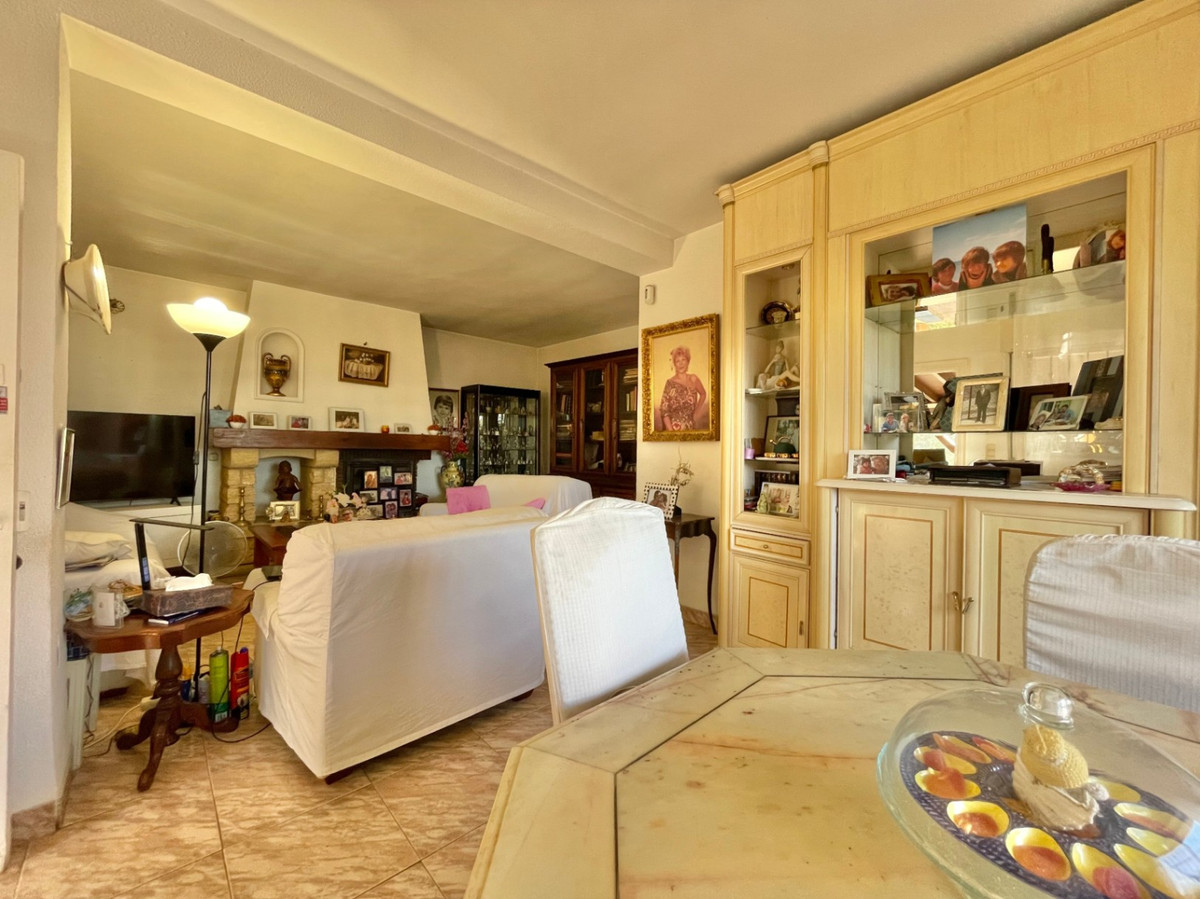 Property main view 33